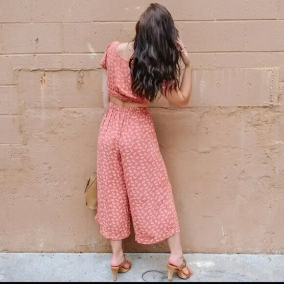 NWT American Eagle Wide Leg Pants Culotte Floral Elastic Waist Rust Mauve Small - Picture 2 of 8